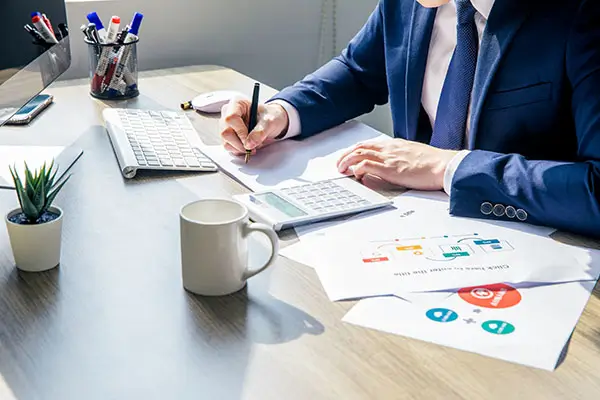 蒙自什么学校暂停招生